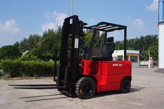 Elektrische Palettenfahrzeuge Teleskop-Forklift-Stacker 3000kg Kapazität für Kundenanforderungen