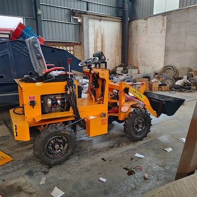 Kleiner Traktor-Schlepper mit vielseitigen Funktionen und 0,3 m3 Eimerkapazität