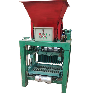 Maschine zur Herstellung von Pflasterblöcken Automatische Hohlzementbetonmaschine für Kunststoffziegel