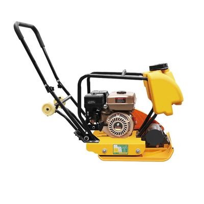 Benzinmotorplattenverdichter mit 9,6 kW Leistung und robuster Konstruktion