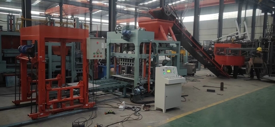 Gebraucht Paver Block Ziegelmachine mit 5760 Stück/8 Stunden Produktionskapazität