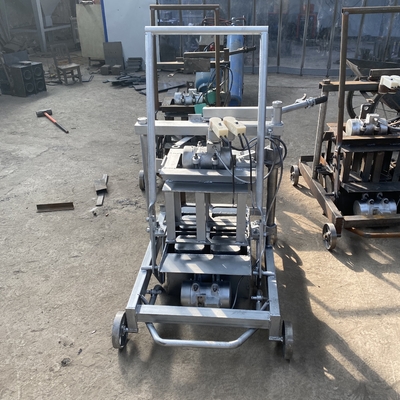 Automatische Hohl-Zement-Beton-Block-Plastik-Zement-Brick-Block-Machinerie