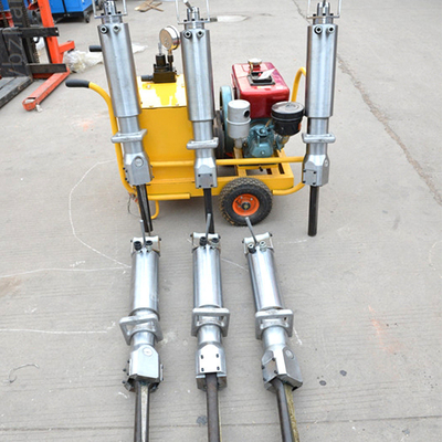 Mühelose Felsspaltung mit einem 200 kg schweren hydraulischen Darda-Felsspalter
