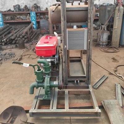 Hydraulische Wasserbohranlage für Bohrdurchmesser von 50 mm und Schlammpumpe