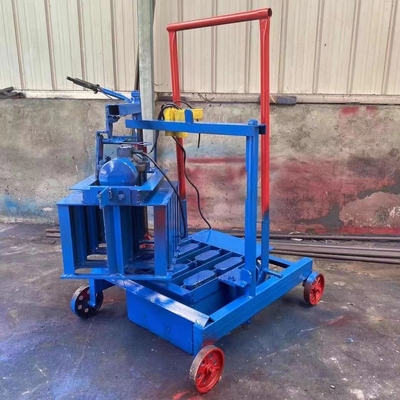Maschine für Tonziegel mit 380 V Spannung und Palettengröße 850*550*25 mm