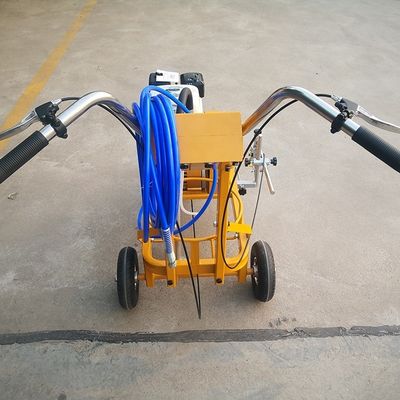 Maschine zur Markierung von Parkflächen auf Asphaltpflaster mit Handdruck mit Ein-/Doppelsprühpistole