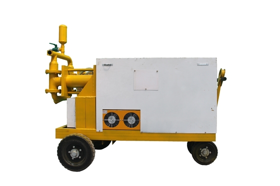 380V/220V Kleine hydraulische Doppelkolbenbetonpumpe für feuerfeste Füllmaschinen