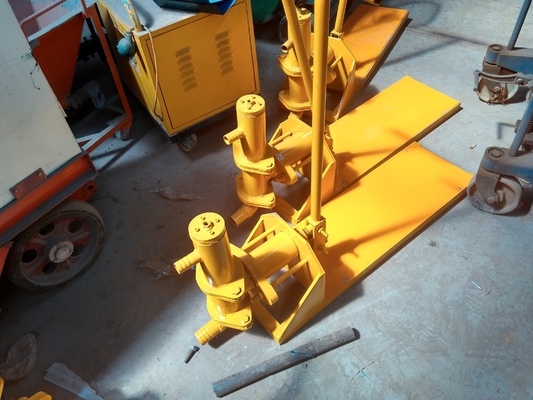 Handbetriebene Zementglutpumpe mit schneller und einfacher Bedienung 1,1*0,3*0,55 m