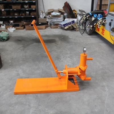 1.1*0.3*0.55m Größe Zement Mörtel Hand Beton Spritzgusspumpe mit 12 Monaten