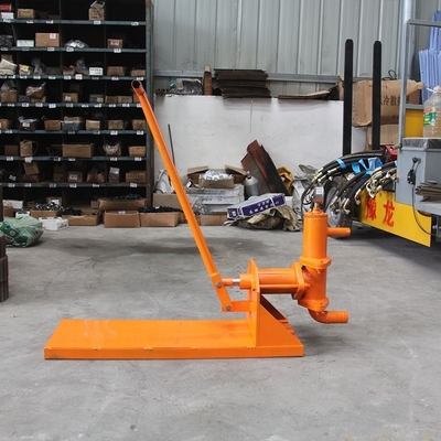 1.1*0.3*0.55m Größe Zement Mörtel Hand Beton Spritzgusspumpe mit 12 Monaten