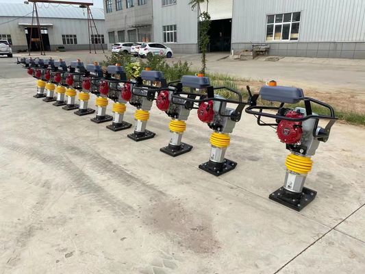 Hochfrequente interne Benzin-Flachplatten-Rammer für 45-75mm Sprunghöhe HCD100