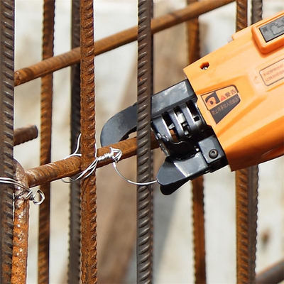 Hochgewichtige 5kg Rebar Bindengewehr für Bauarbeiten 328ft Drahtspirale 0,8S Bindeschnelligkeit 12V