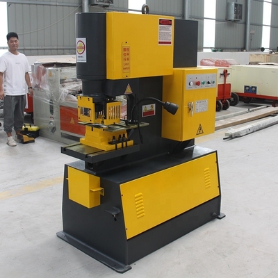 1600*800*1800mm CNC-Hydraulische Eisenarbeit Winkel Metall Schneiden und Scheren Maschine Hergestellt