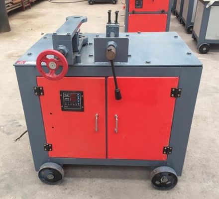 Automatischer Rundrohrbieger für die primäre Formgebung in Stahlrohrfabriken