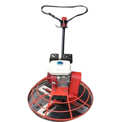 Glatte Verdichtung von Betonoberflächen mit einer mit Benzin betriebenen hydraulischen Ride-On Trowel